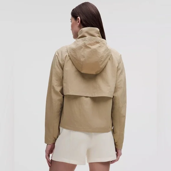 Lululemon always effortless jacket in sheer oak - Picture 2 of 4